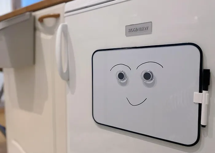 Nextdoor Host Penthouse For Long With Fast Wifi